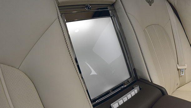 STARTECH Bentley Mulsanne Interior Refinement