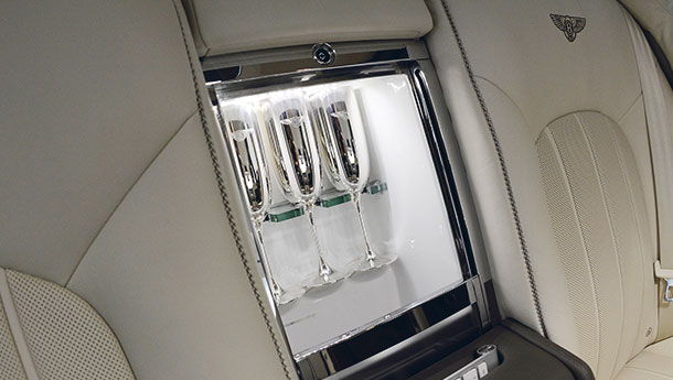 STARTECH Bentley Mulsanne Interior Refinement