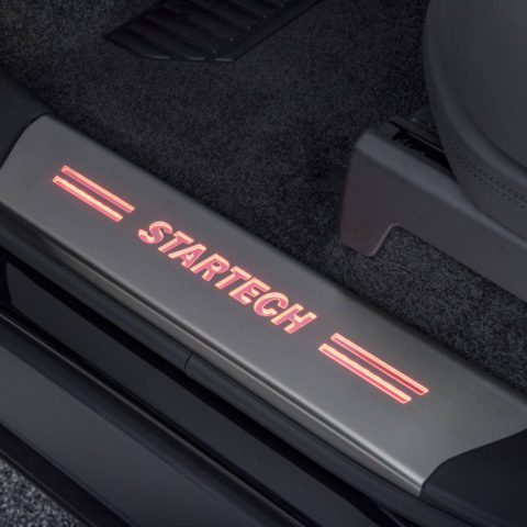 STARTECH Entrance panel set front